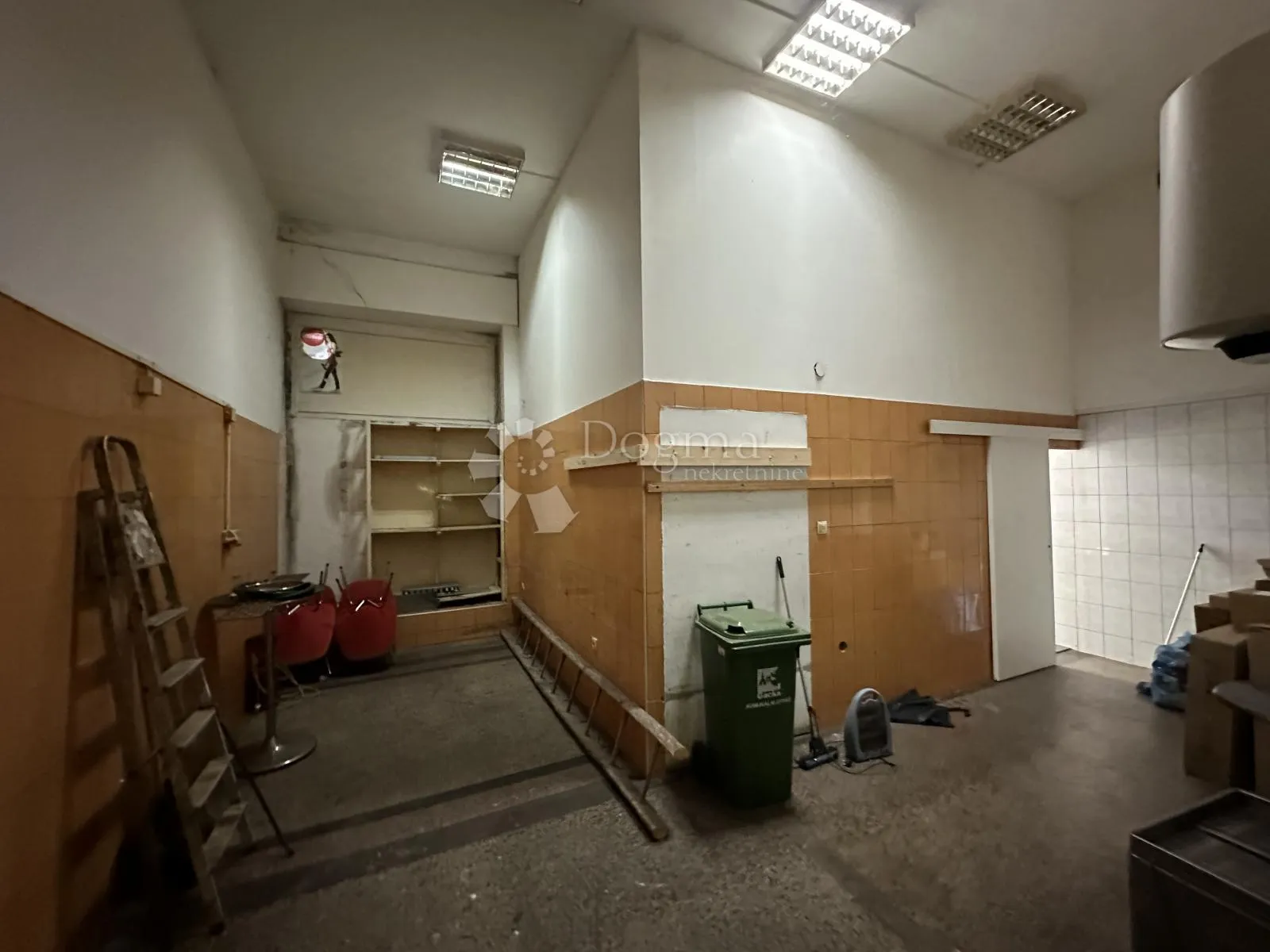 poslono stambena zgrada centar otočac - slika 23