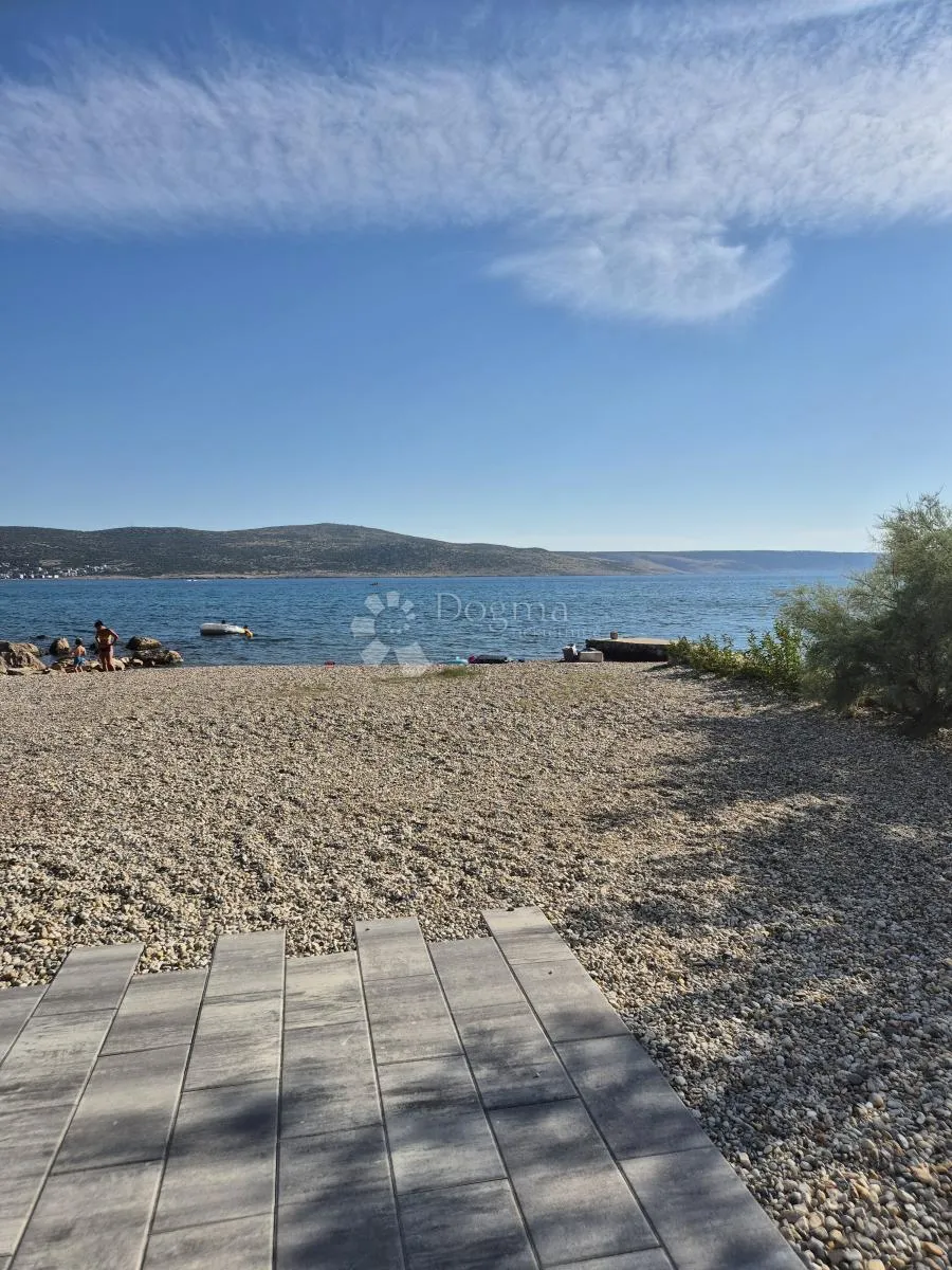 seline/starigrad - dvosoban stan 5 m od mora s4 zgrada a - slika 6