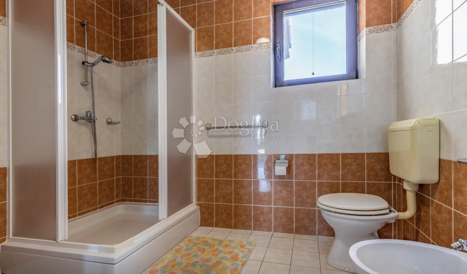 investicijska prilika! apartmanska kuća u neposrednoj blizini mora - slika 20