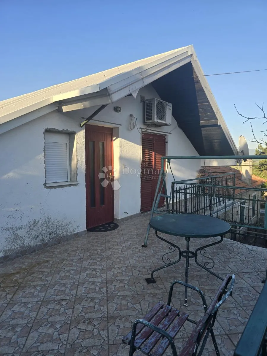 drniš - katnica s potkrovljem u centru grada, prodaja - slika 14
