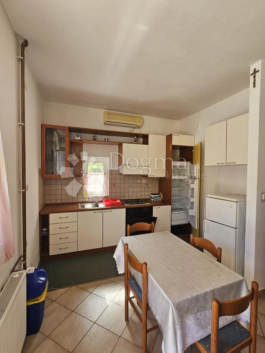 apartmanska kuća u pakoštanima - slika 57