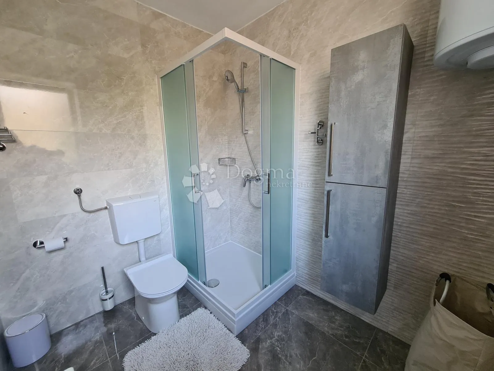 dramalj, apartmanska kuća 200 m od mora - slika 12