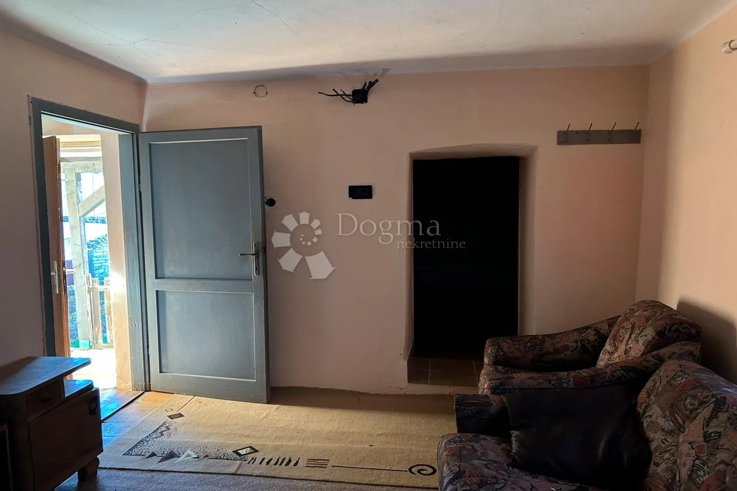 kanfanar – kamena kuća s lijepom osunčanom okućnicom - slika 34