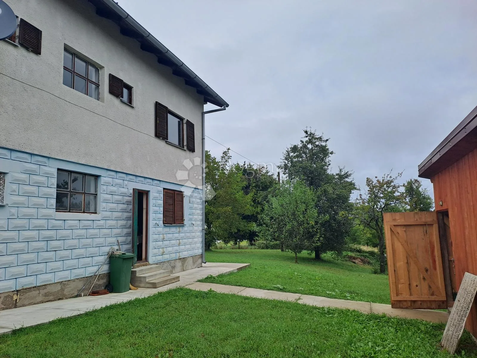 baš je lijepa, okućnica još više - slika 3