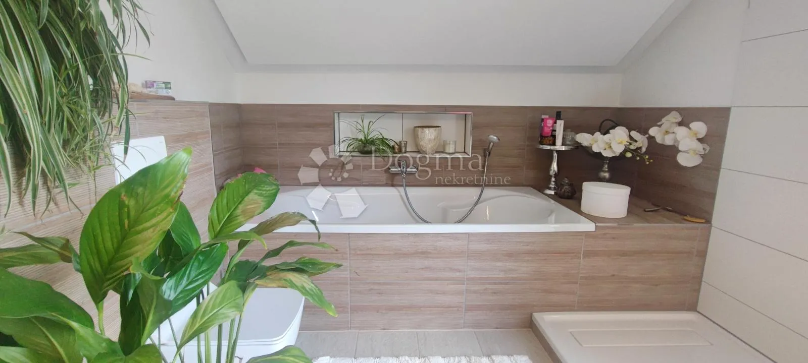 odlično seosko imanje u daruvaru - 3,7 hektara (120 m²) - slika 13
