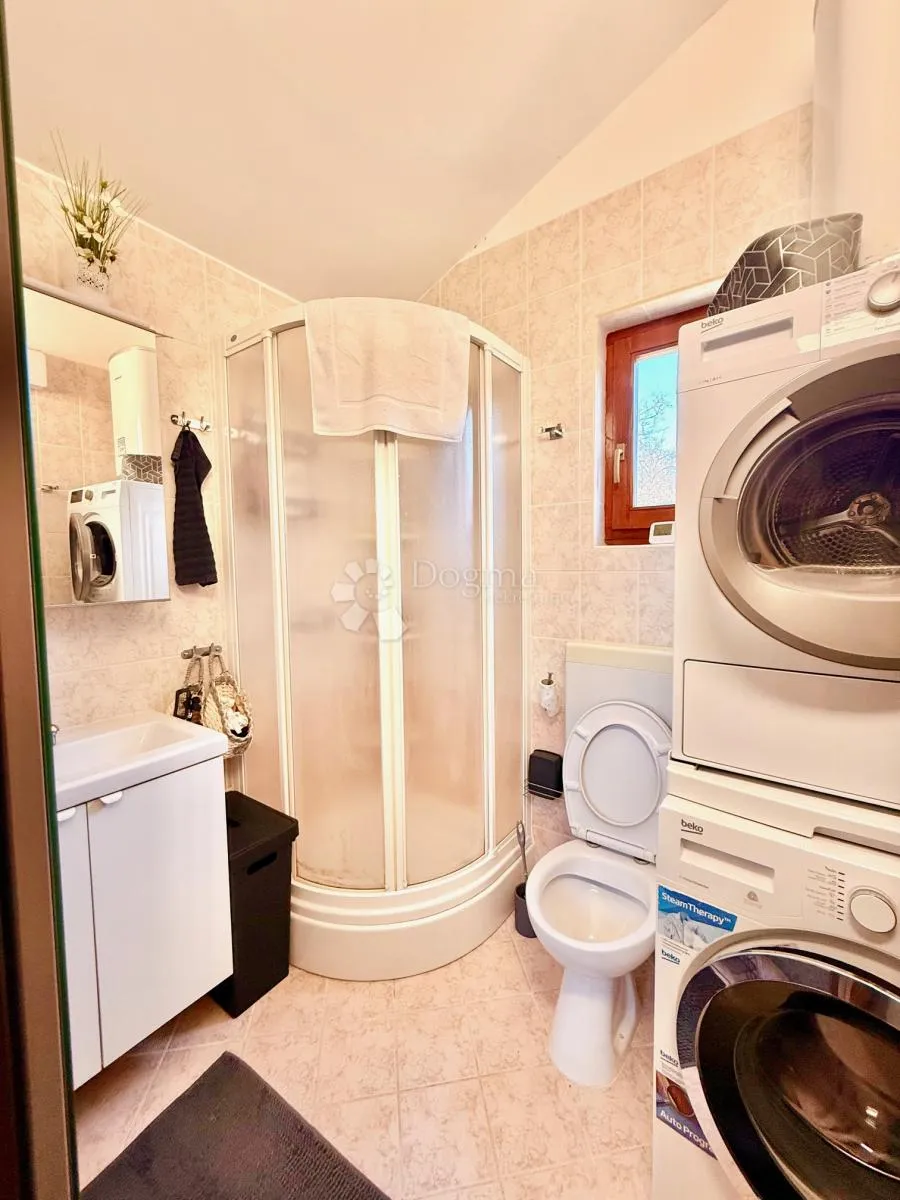 stan / apartman u klimnu, otok krk - slika 11