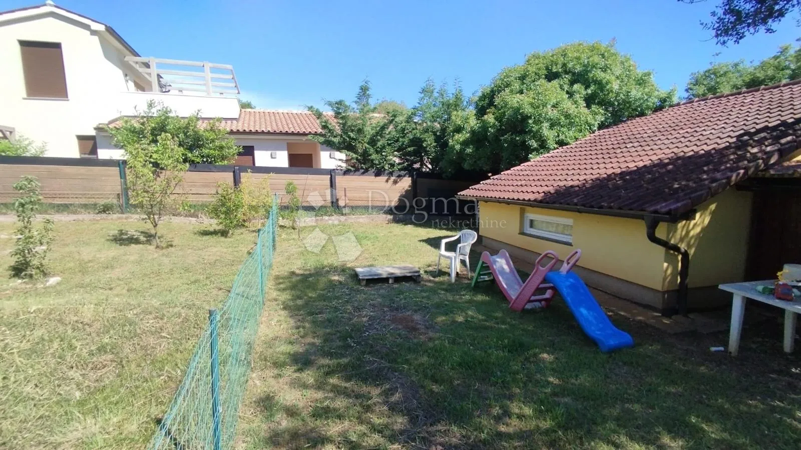 okolica vodnjana: samostojeća prizemnica 66m2, 2 km od mora - slika 2