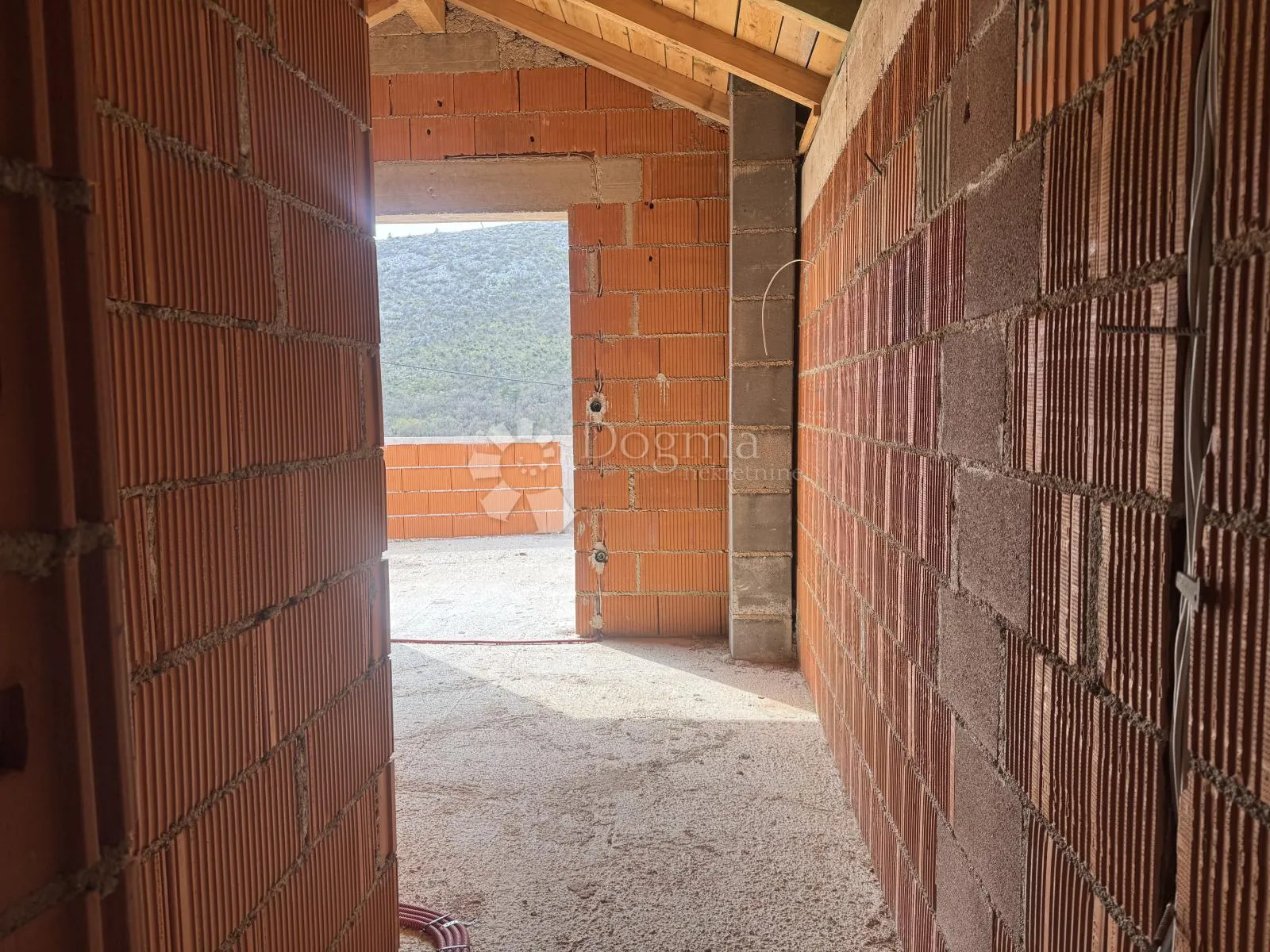 roh-bau kuća sa dva stana/ drikevnik/ 168,11 m2 - slika 13