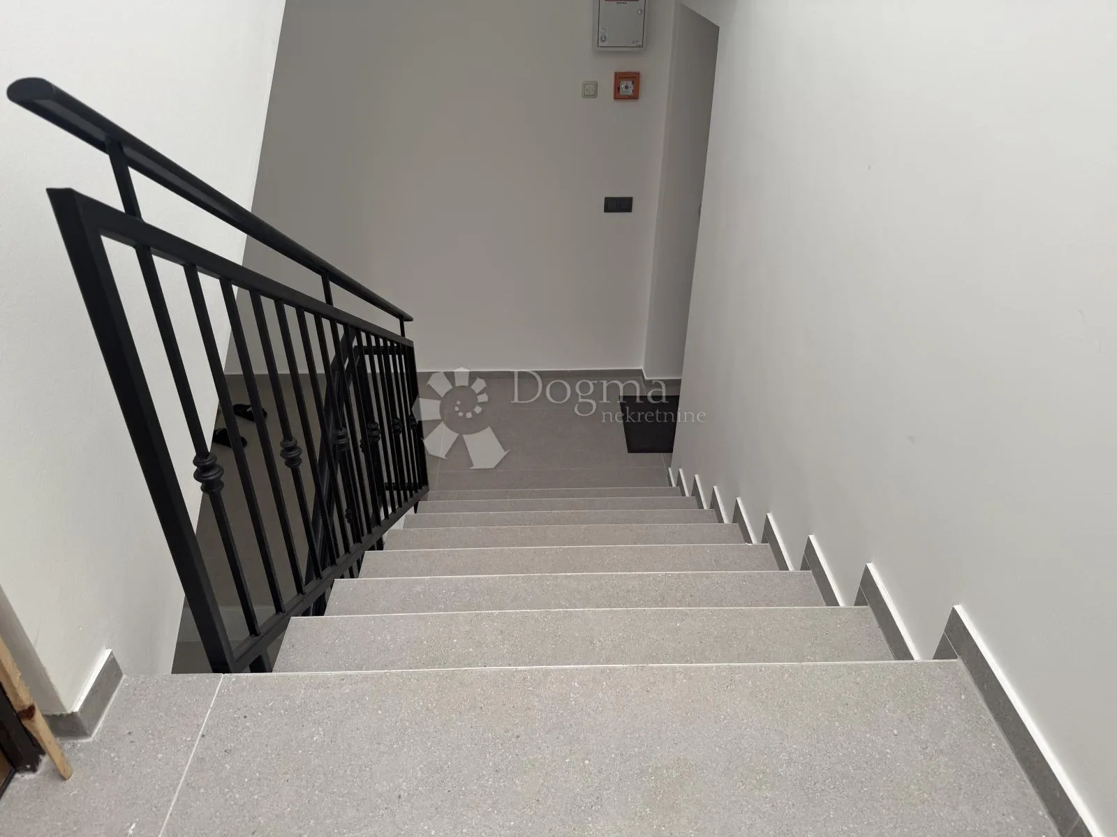 grebaštica, novogradnja, nkp 119,95, stan z2p1 - slika 18