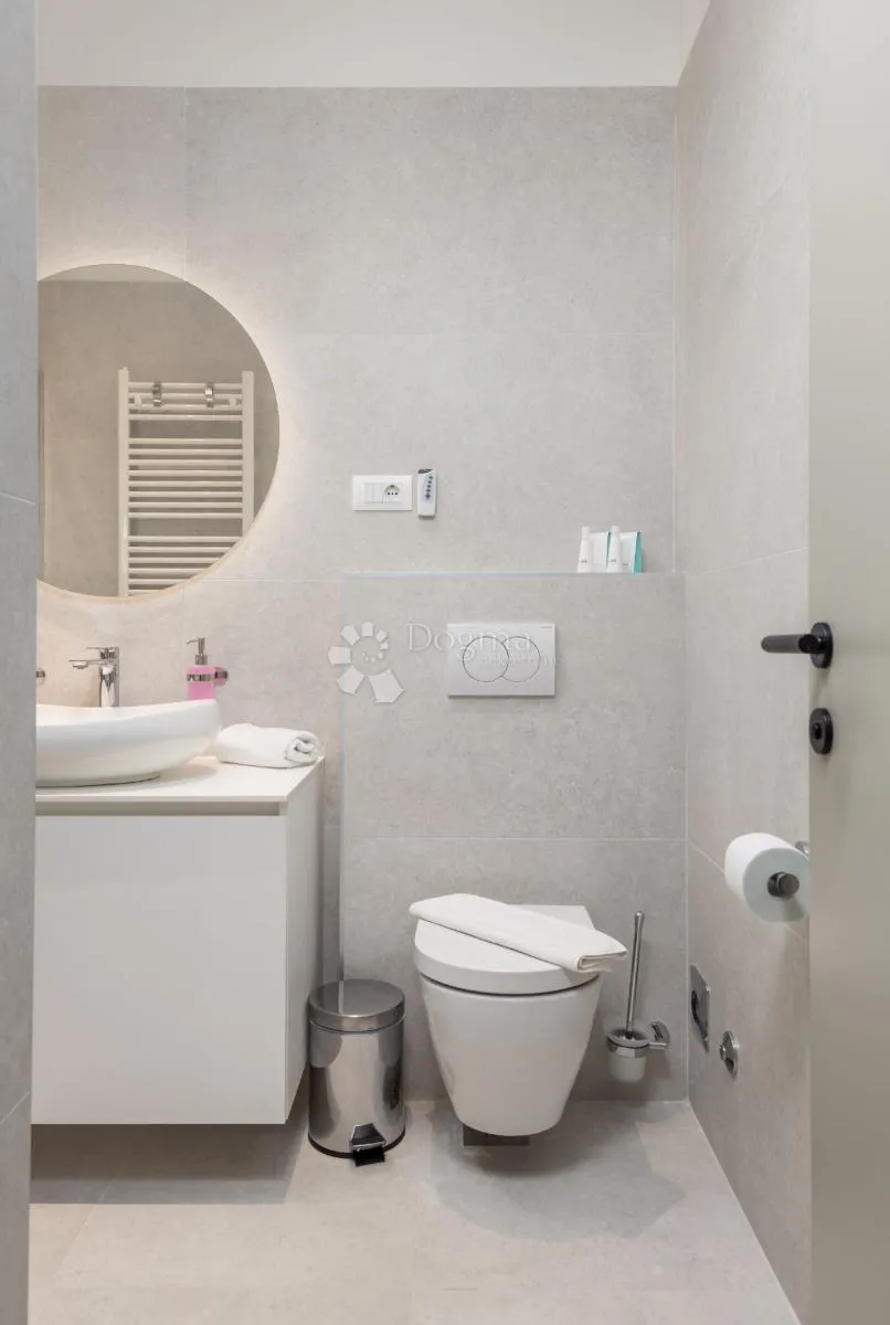 rijeka, centar, 156 m2. divota od 3 stambene jedinice! - slika 31