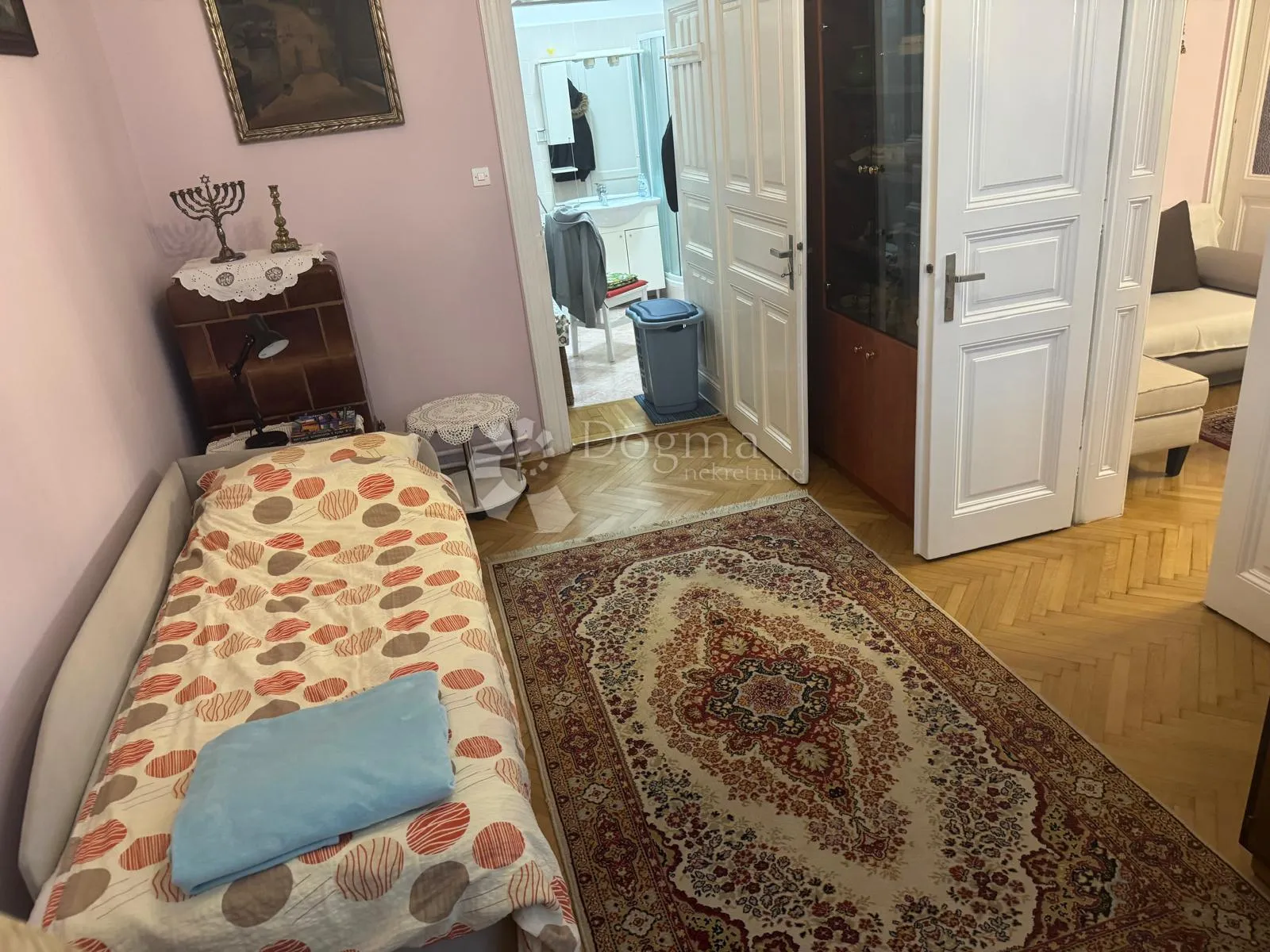 raskoš građanskog stana u srcu zagreba – spoj klasike i prestiža - slika 10