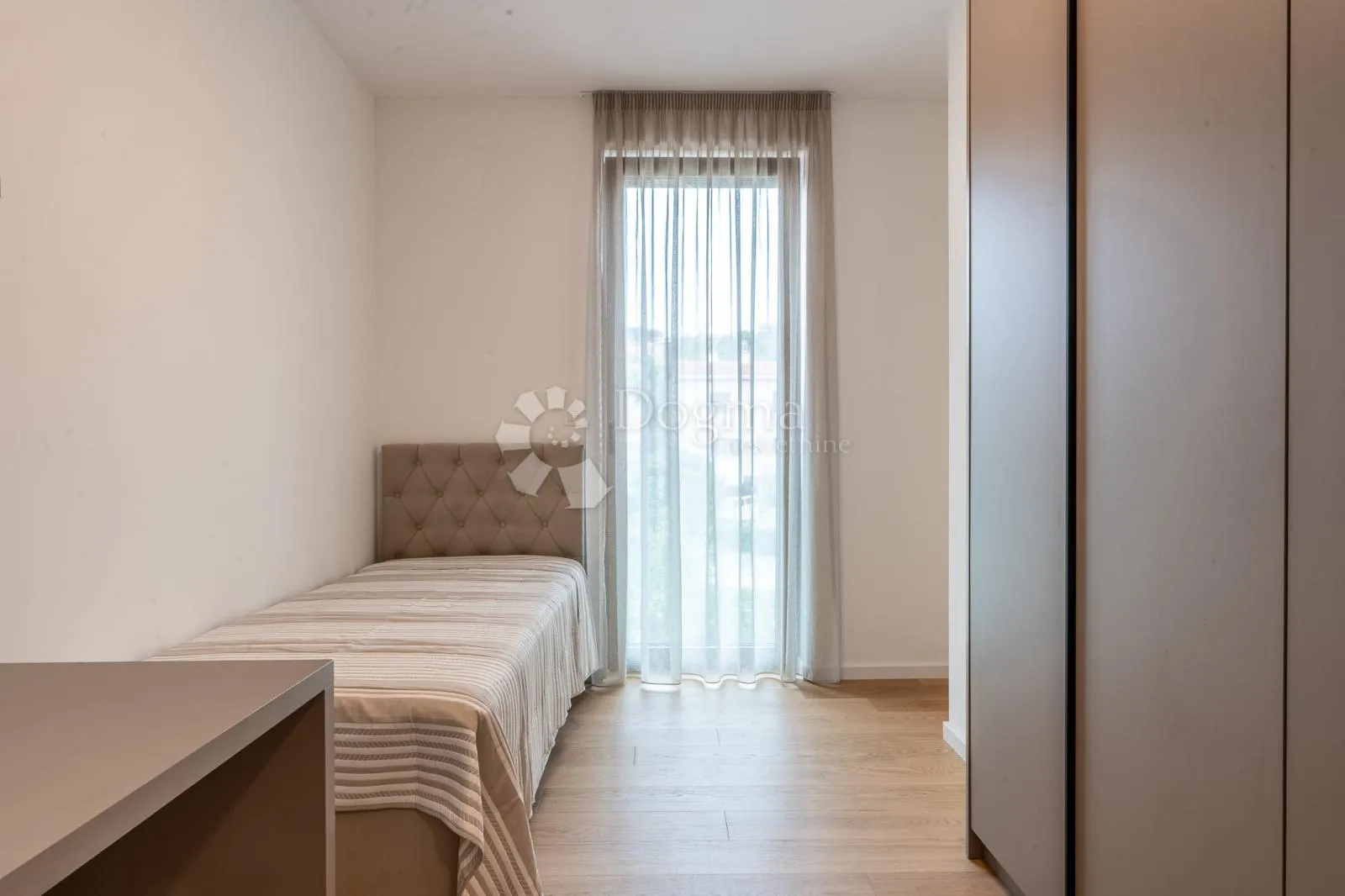 all new premium flat - slika 8