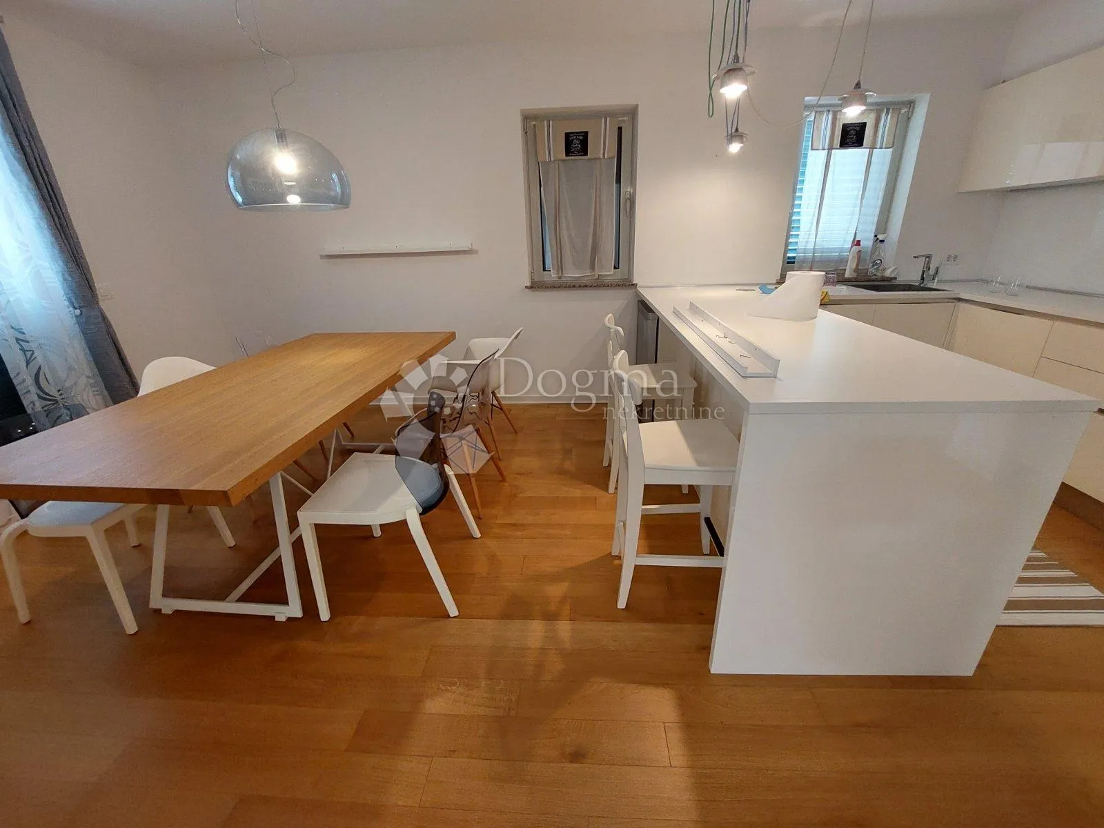 lijepa samostojeća kuća u blizini umaga - slika 4