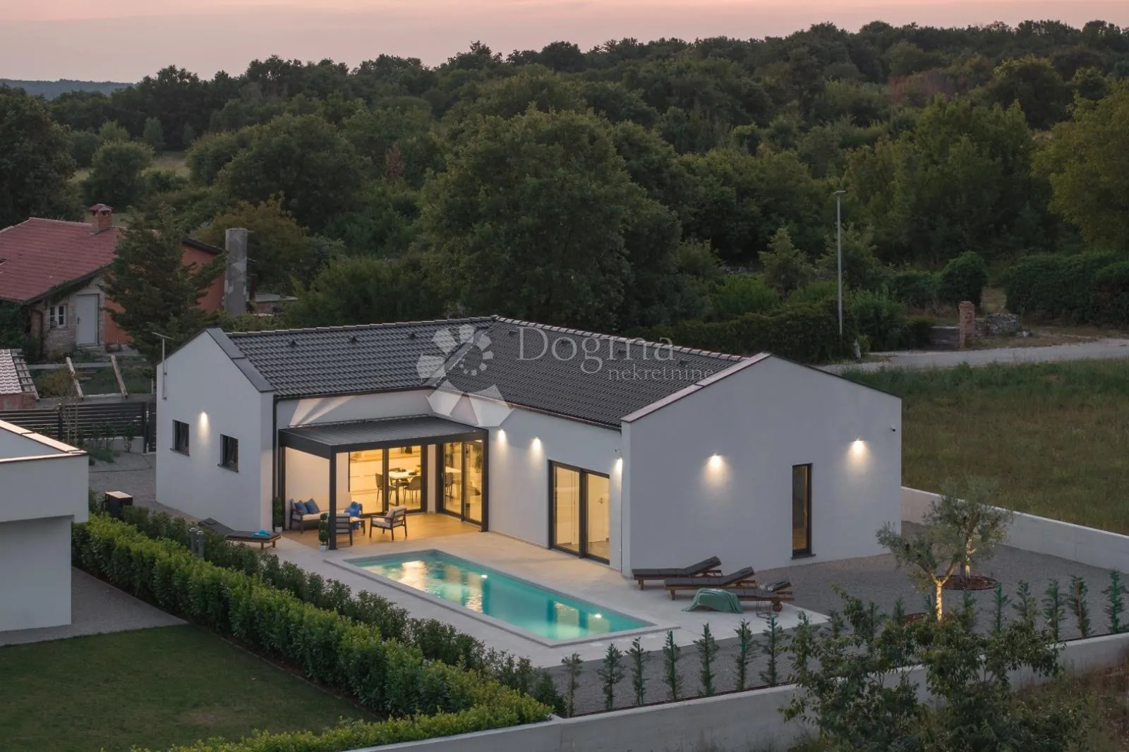 sveti petar u šumi - moderna vila s bazenom u mirnom naselju - slika 2