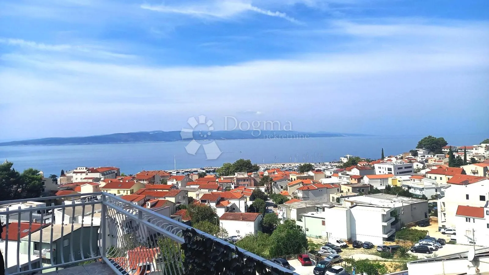 dvosoban stan s predivnim pogledom na more - slika 20