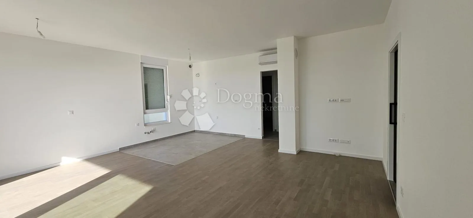 trosobni stan, penthouse, novogradnja, useljivo! - slika 5