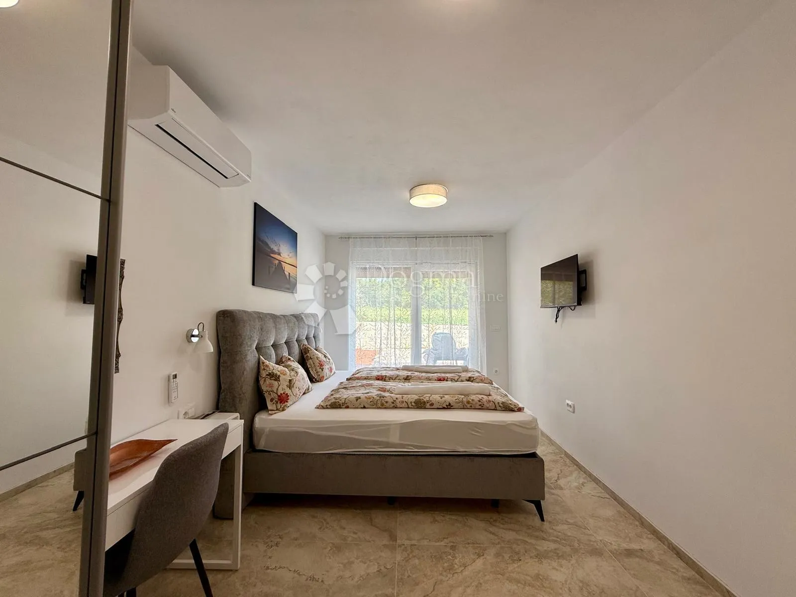 moderna dvojna vila u loborici – blizina pule - slika 11