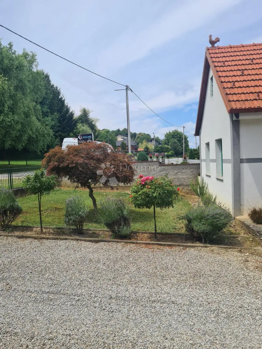 imanje u čalincu s romantičnom kurijom i modernom kućom - slika 34
