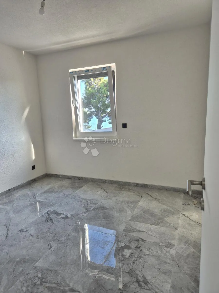 seline/starigrad - dvosoban stan 20 m od mora s1 - slika 8