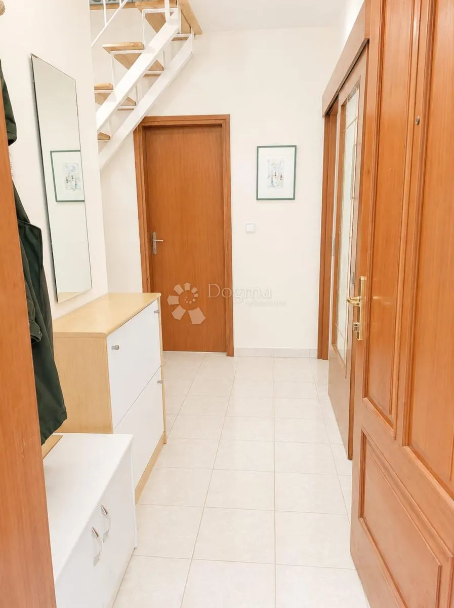 poreč - stan 500m od centra - slika 5