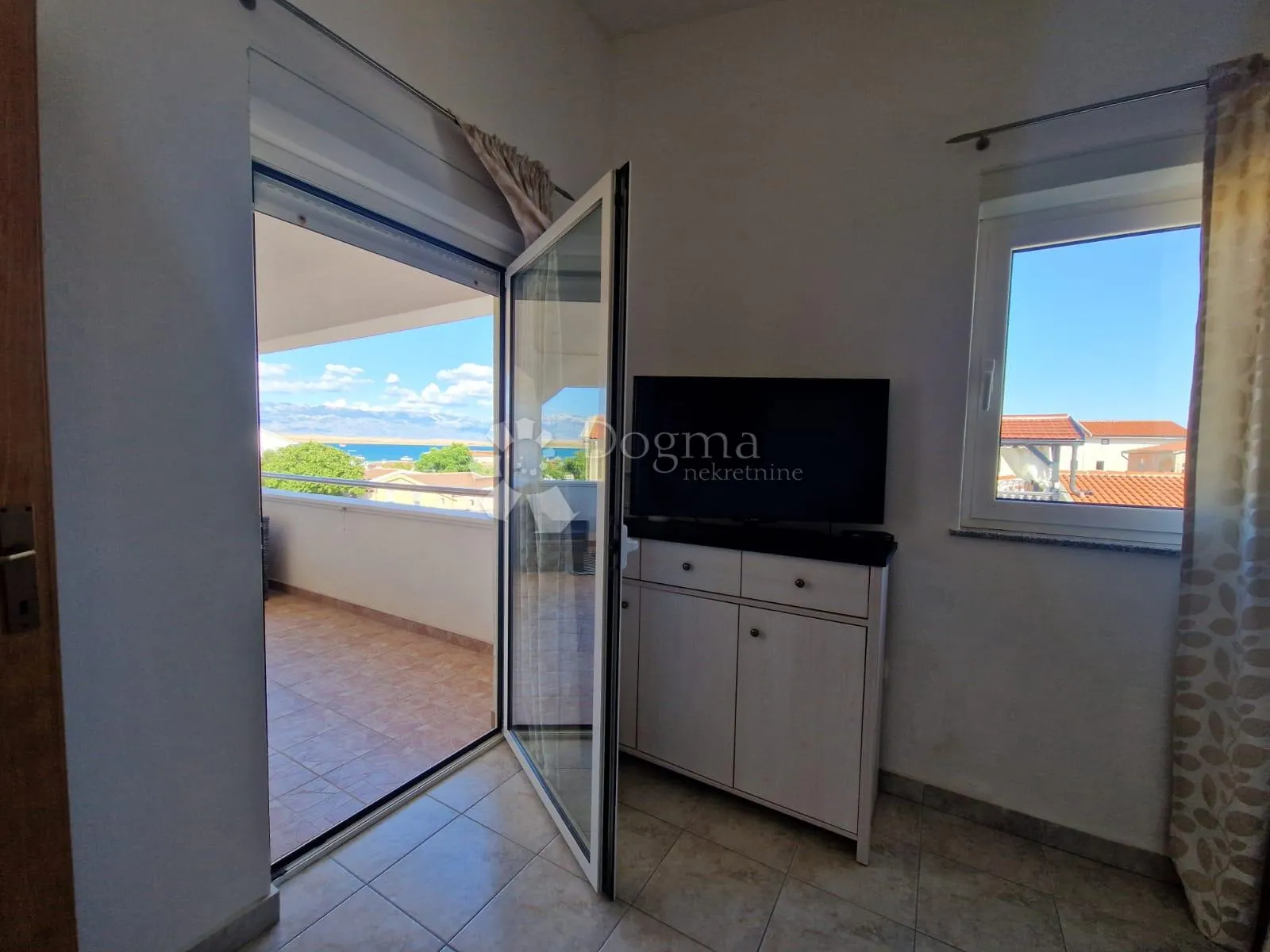 dva apartmana s pogledom na more 100m od plaže tax free - slika 4