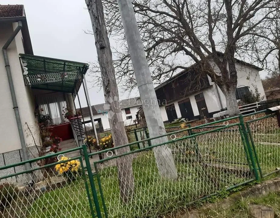 11ha, bunar, besplatni vodovod... - slika 26