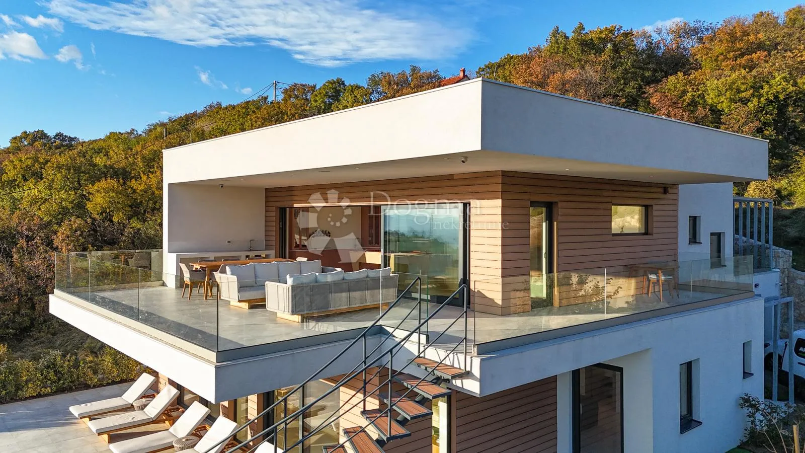 ekskluzivna villa s panoramskim pogledom na more - slika 2
