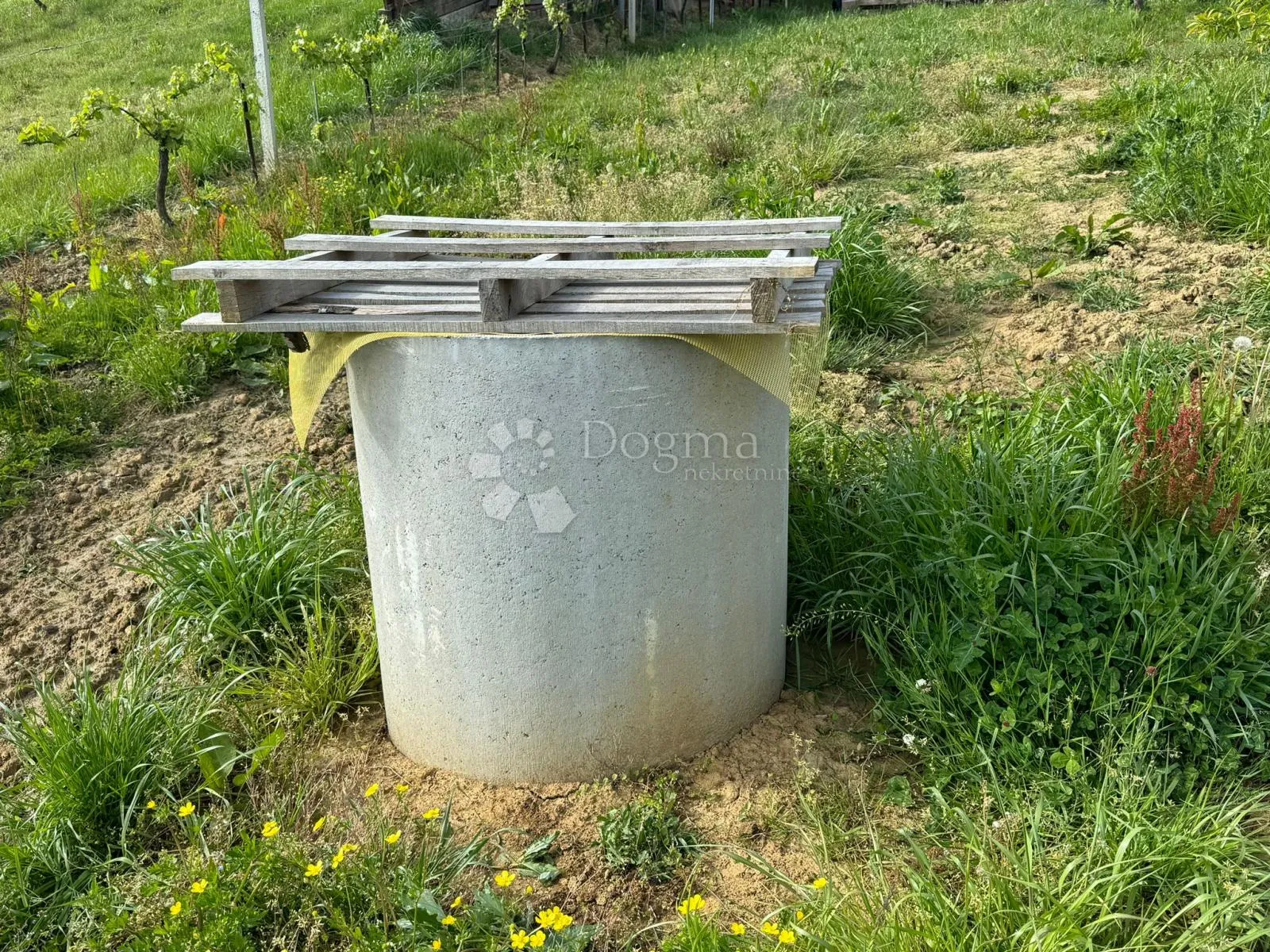 prodaja zemljišta sa vikendicom u naselju gaj-vrbovec - slika 15