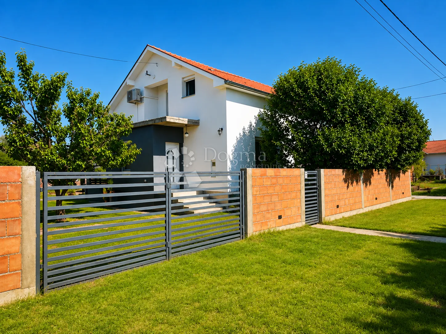 moderna kuća s vlastitom šumom! - slika 11
