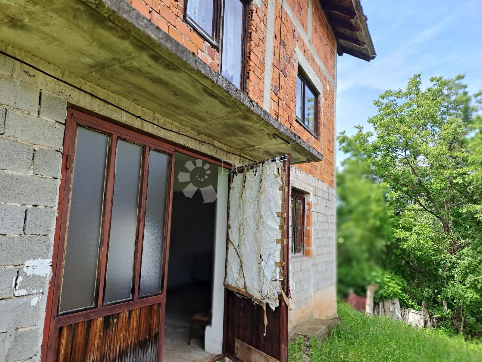 sunčano imanje na obroncima petrove gore - slika 11