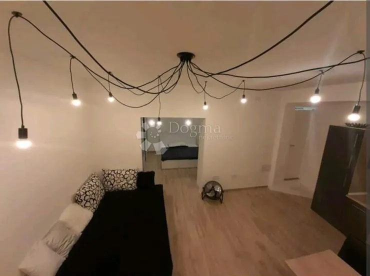 rijeka, kantrida, stan 40 m2 + 5 m2 terasa - slika 2