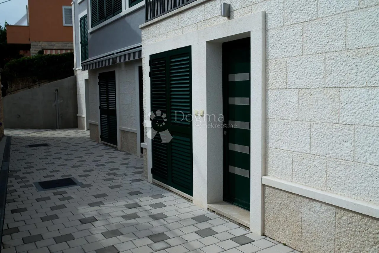 šibenik centar grada prekrasna kuća sa preljepim pogledom - slika 3