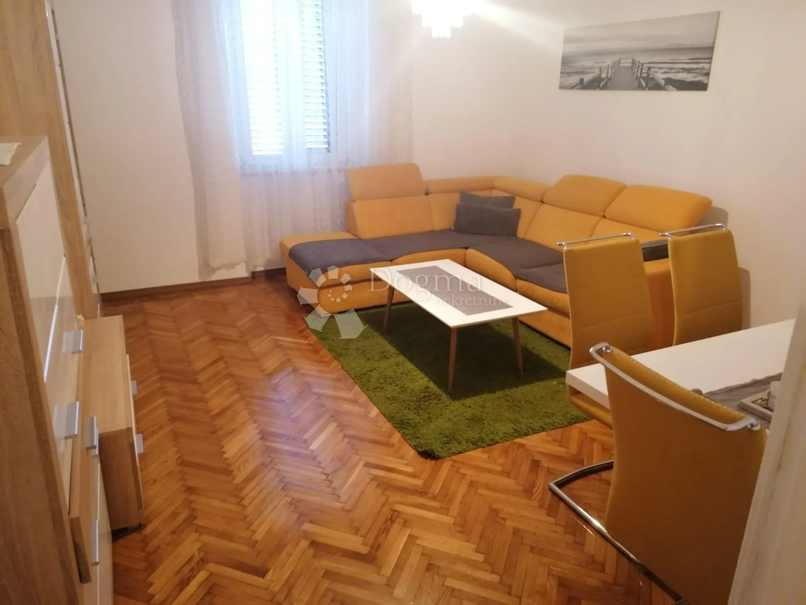 ugodan stan na belvederu - slika 4