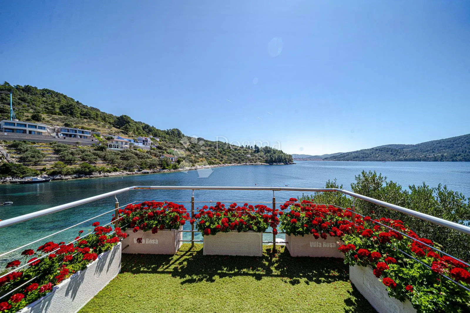 prvi red do mora: samoodrživa apartmanska vila s uhodanim poslovanjem – vela luka, korčula - slika 56