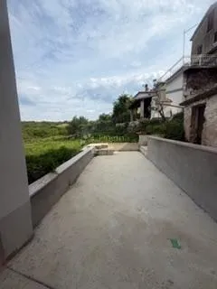 apartman u staroj jezgri dobrinja - slika 8