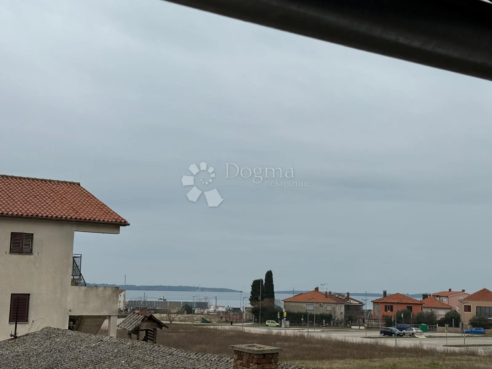 kuća s 2 stana - 300 m od mora - slika 43