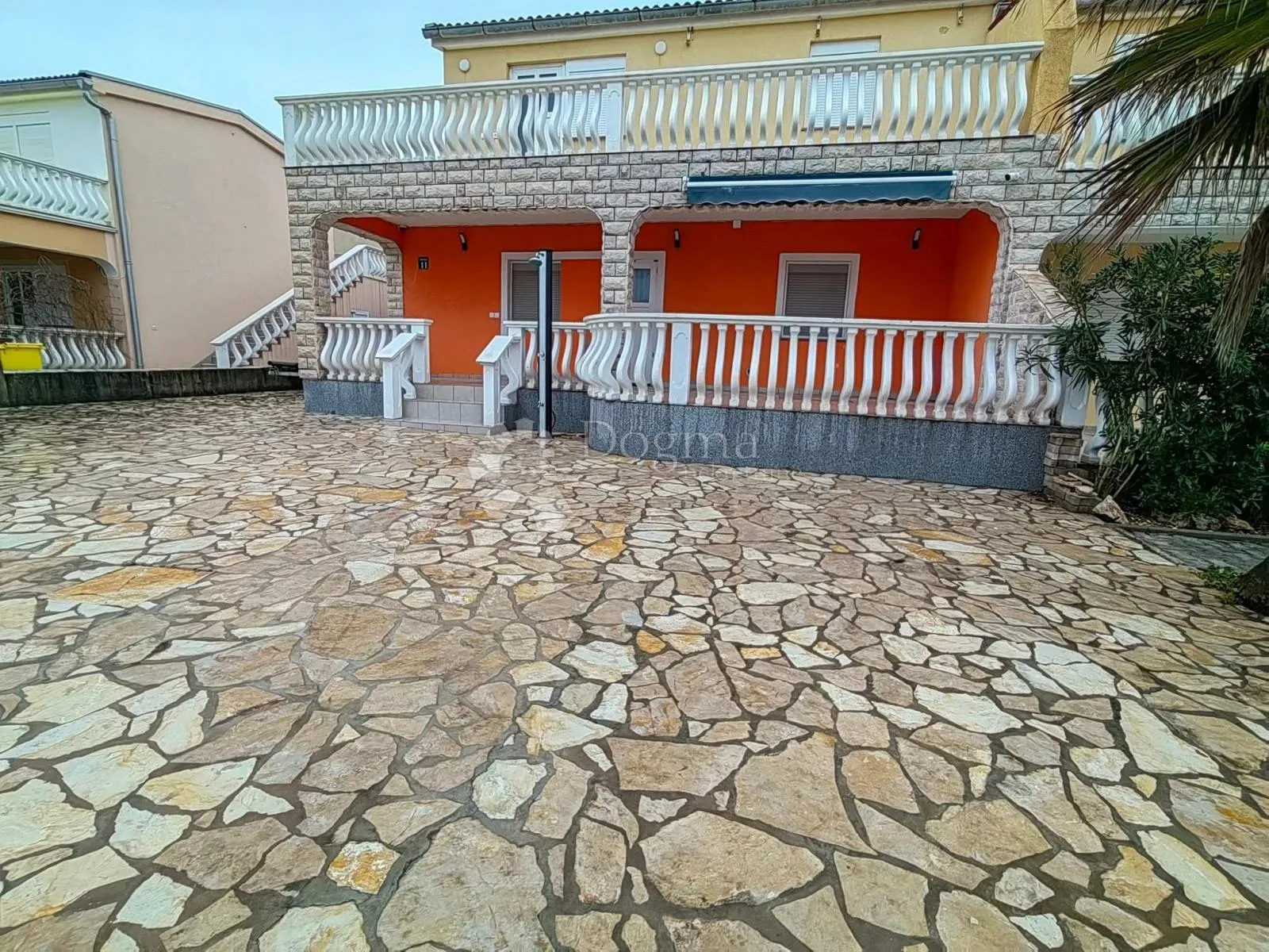 prodaje se apartman u prizemlju vir-straža - slika 4