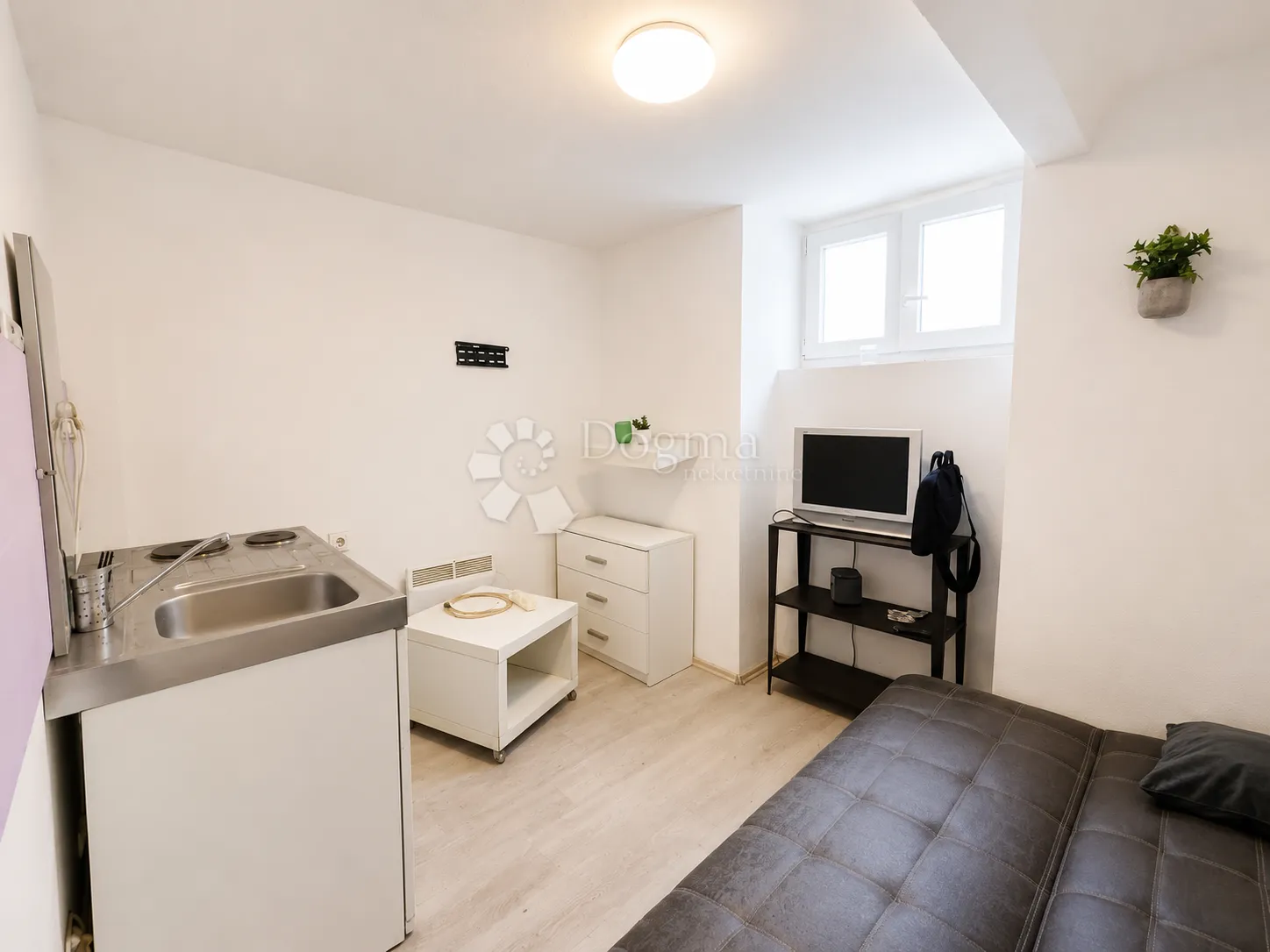 2 garsonjere | Odlična lokacija | Kvatrić - Zagreb