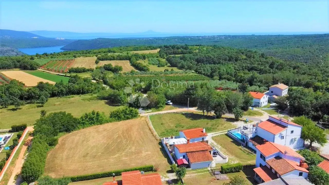 čarobna kuća 2 km od mora, na rubu sela - slika 22