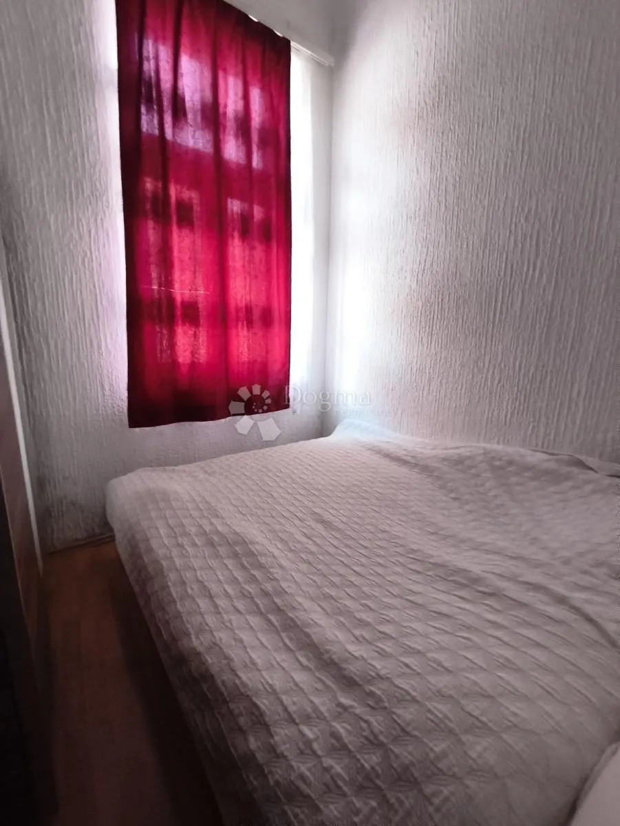 obiteljski dom u srcu donjeg grada! - slika 9