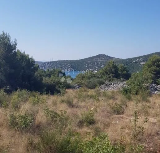 žman - poljoprivredno zemljište, 200m od mora - slika 2