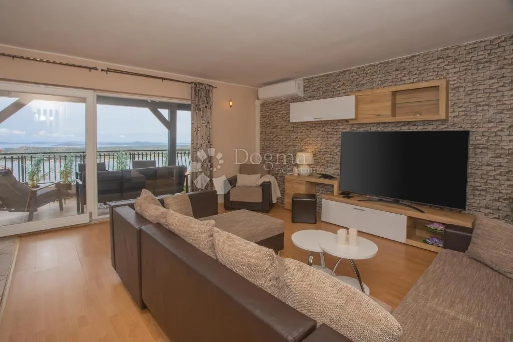 šibenik-penthouse s pogledom na more - slika 34
