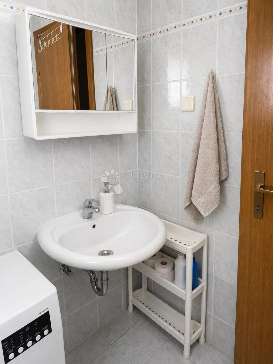 diklo, zadar - komforan renovirani stan 60 m2 - slika 9