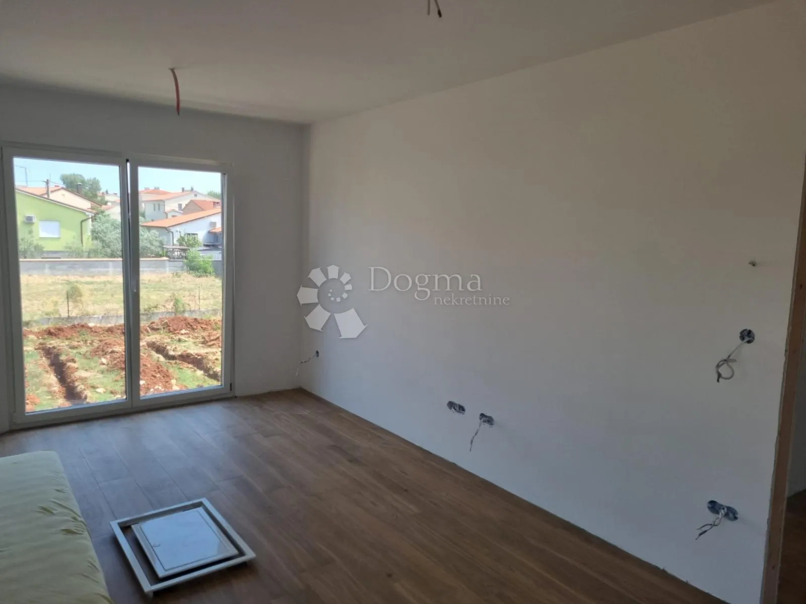 moderna vila s infinity bazenom -pula/štinjan - slika 14