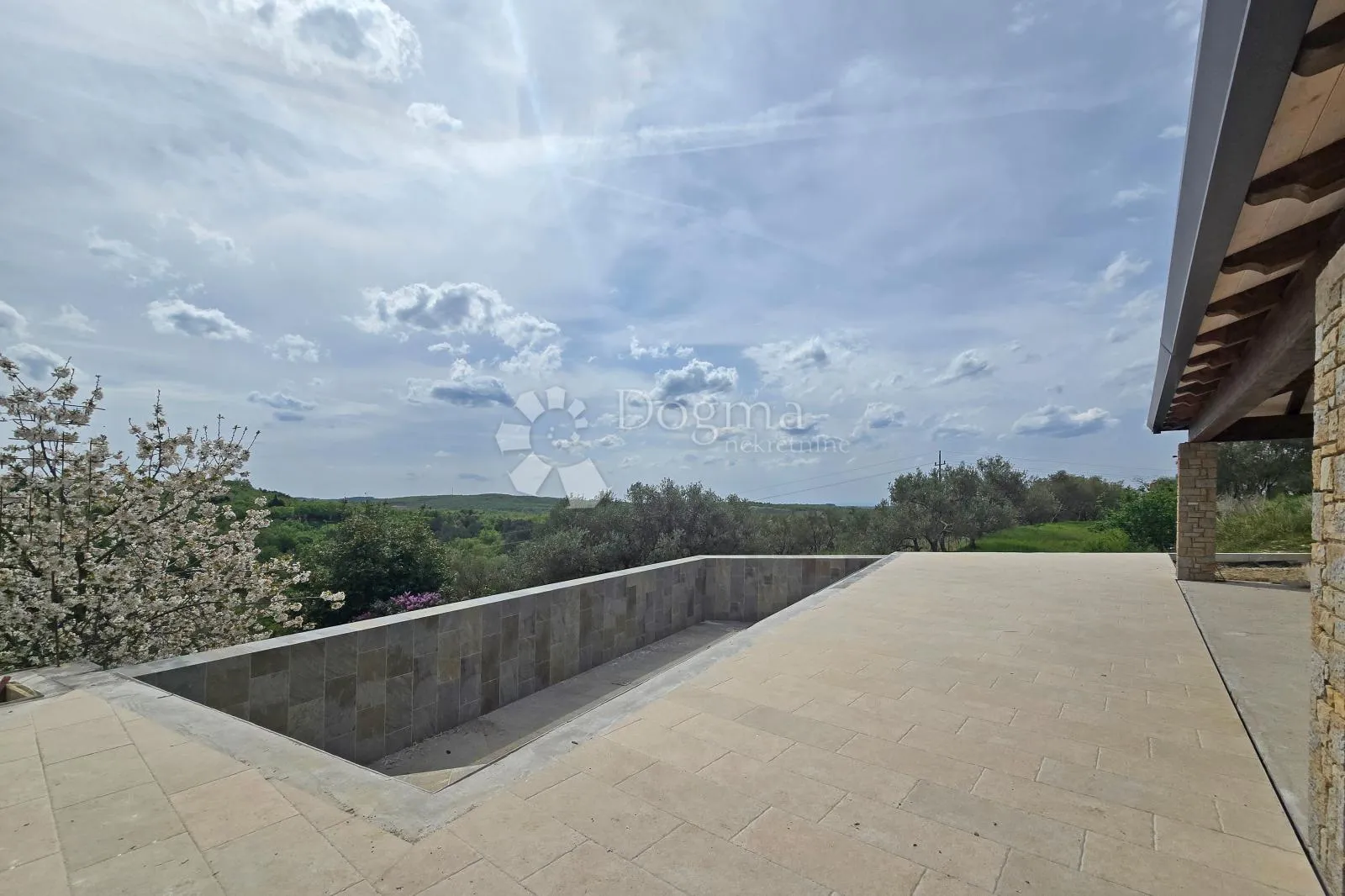 istarska vila s panoramskim otvorenim pogledom prema moru - slika 2
