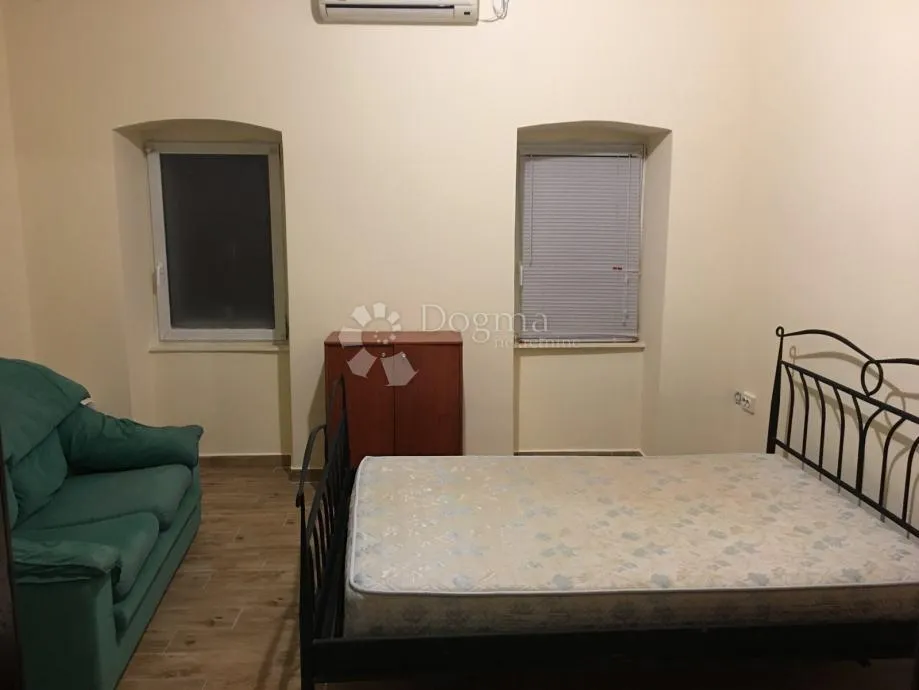 apartman 68m2 u centru crikvenice - slika 9