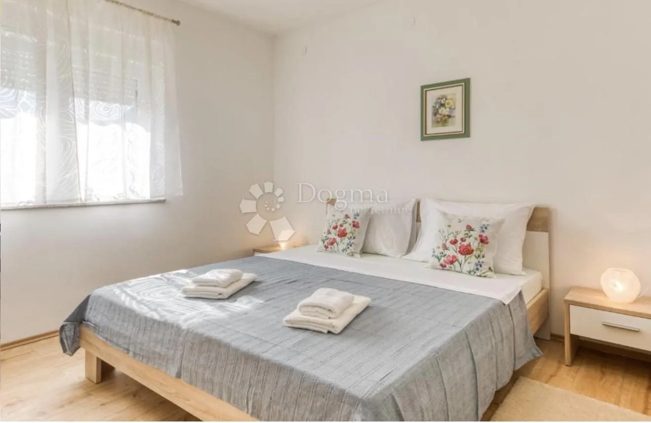 idilična kuća sa 4 apartmana u blizini plitvičkih jezera - slika 28