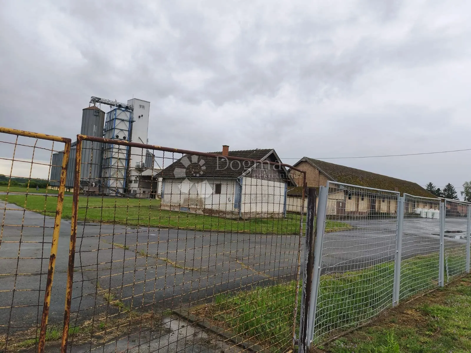 poslovno-industrijski kompleks za najam! - slika 7
