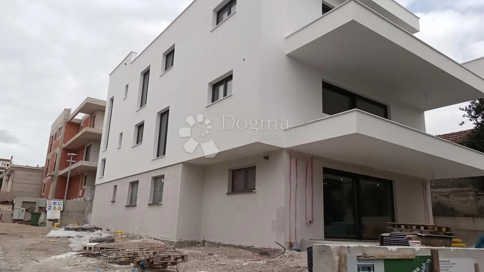 prekrasan stan u vodicama, dalmacija, vaša oaza u srcu grada z1 sj1 - slika 2