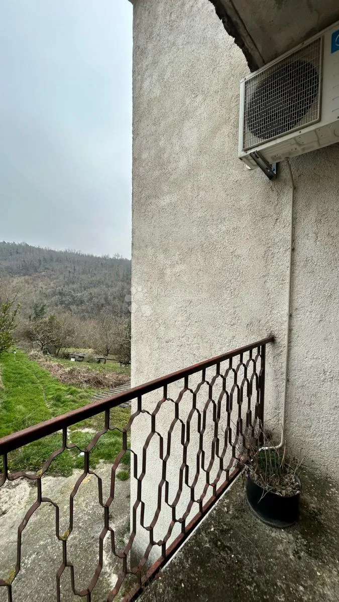 kuća za renovaciju s terasom s koje nećete željeti otići! - slika 19